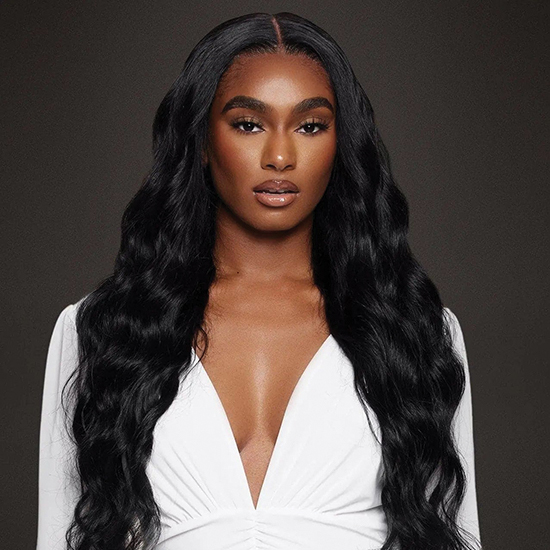 Signature seamless weft extension